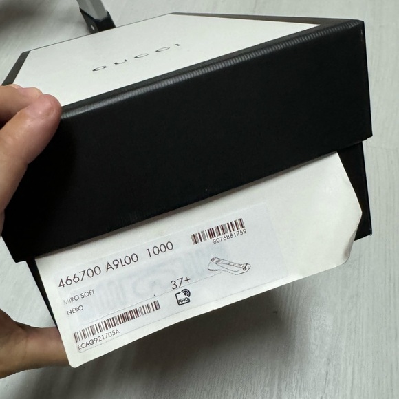 Gucci Horsebit Ballet Flats in Black. - Picture 5 of 5